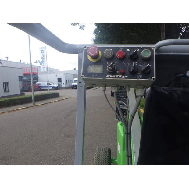 2015 NIFTY HR12NDE-44317777