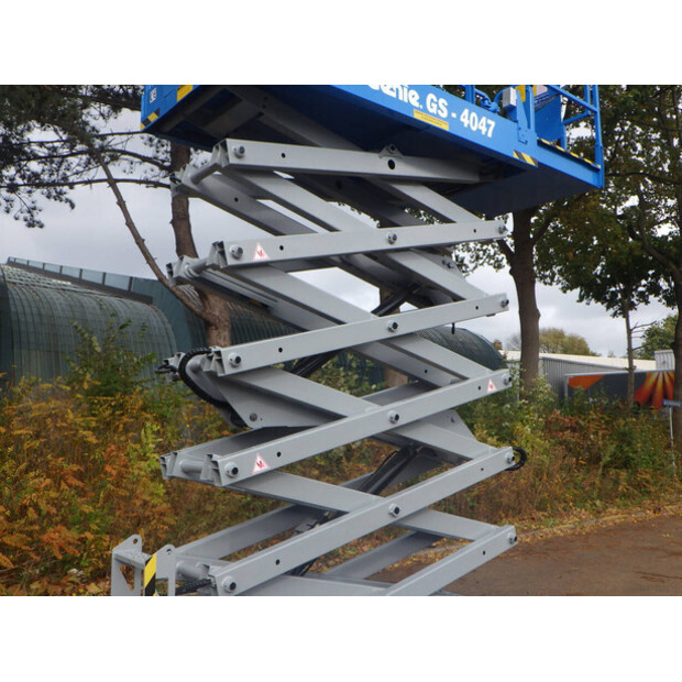 2014 Genie GS-4047-44317850