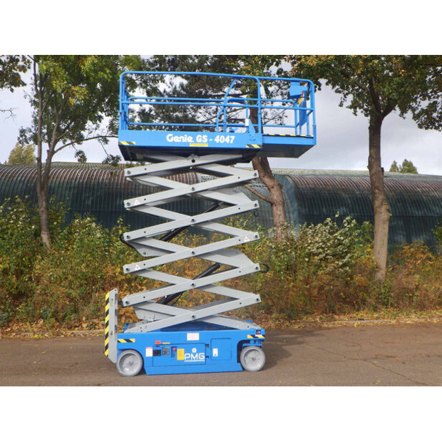 2014 Genie GS-4047-44317851