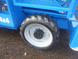 2011-genie-gs-5390-1395065-44317935