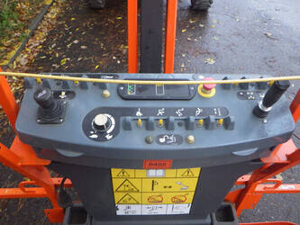 2021-jlg-ec520aj-44317945