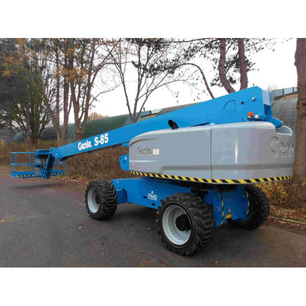 2012 Genie S-85-44318008
