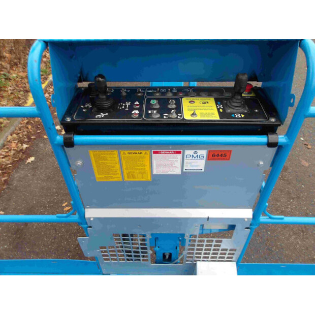 2012 Genie S-85-44318011