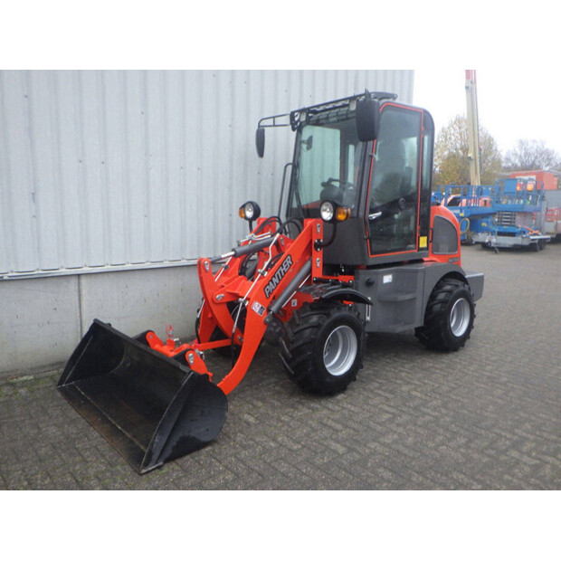 2024 Panther 10-08-44318057