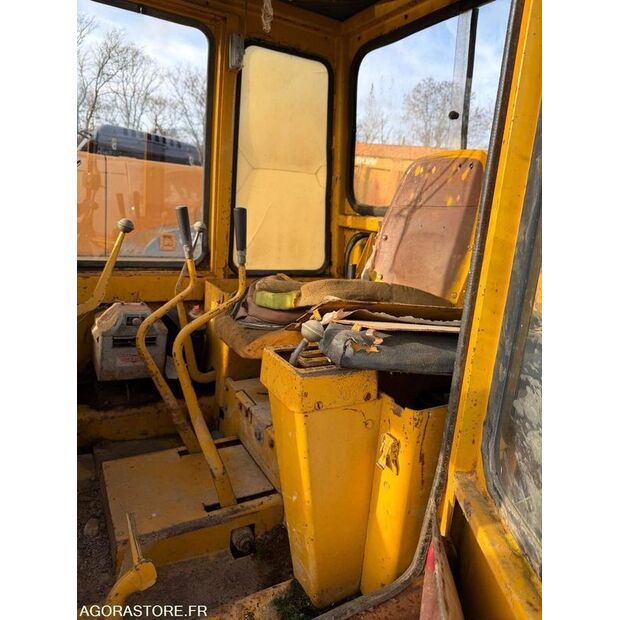 1975 Caterpillar D4D-44330220