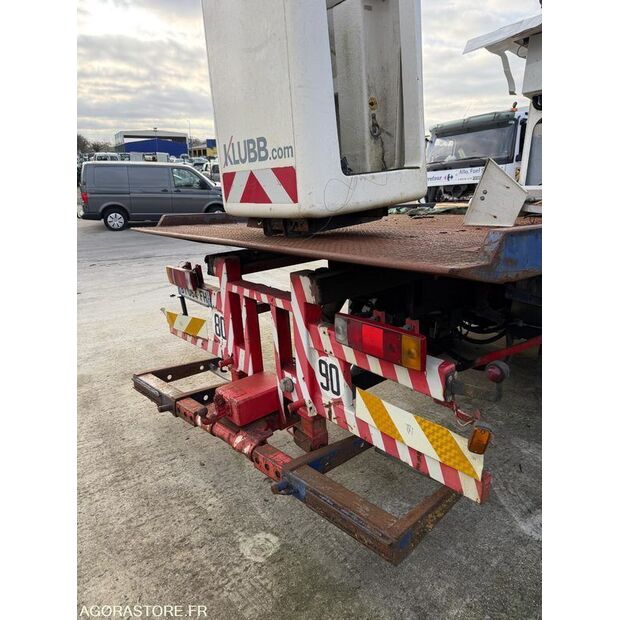 1993 Mercedes-Benz 1717-44330330