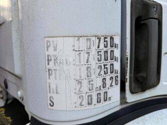 1993-mercedes-benz-1717-44330337