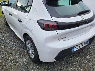 2021-peugeot-208-44330438