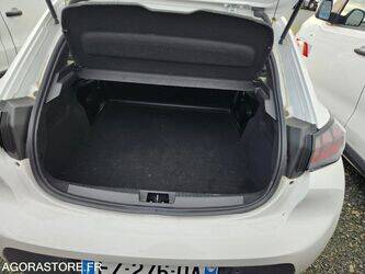 2021-peugeot-208-44330440