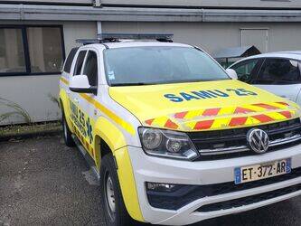 Image for Ambulances 2017 Volkswagen Amarok