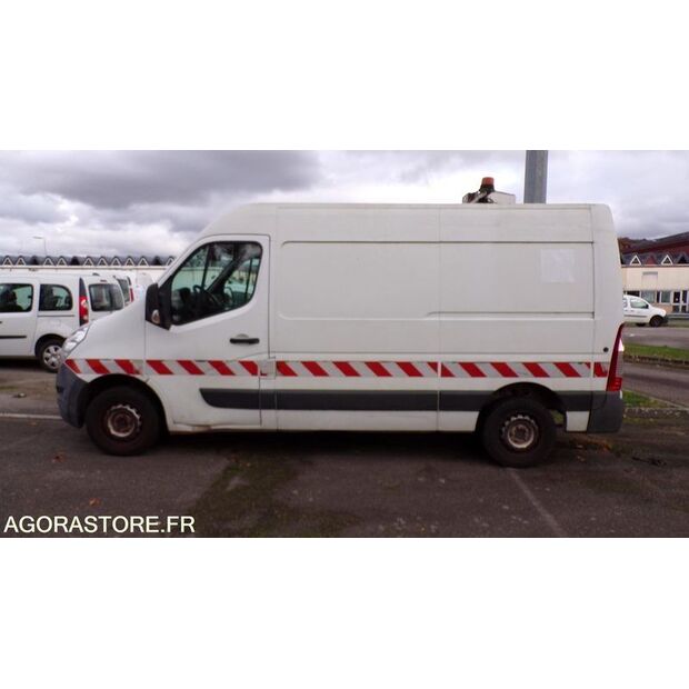 2014 رينو Master-44330753