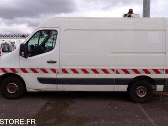 2014-renault-master-1395225-44330753