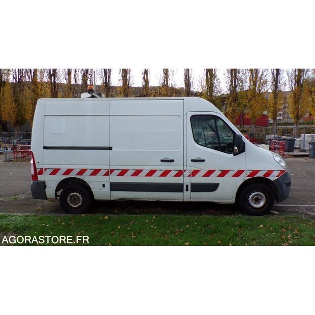 2014 رينو Master-44330756