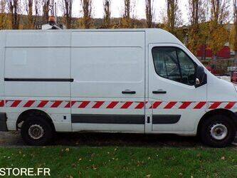 2014-renault-master-1395225-44330756