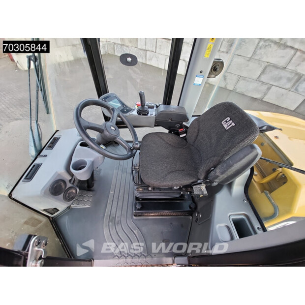 2018 Caterpillar CS66B-44331296