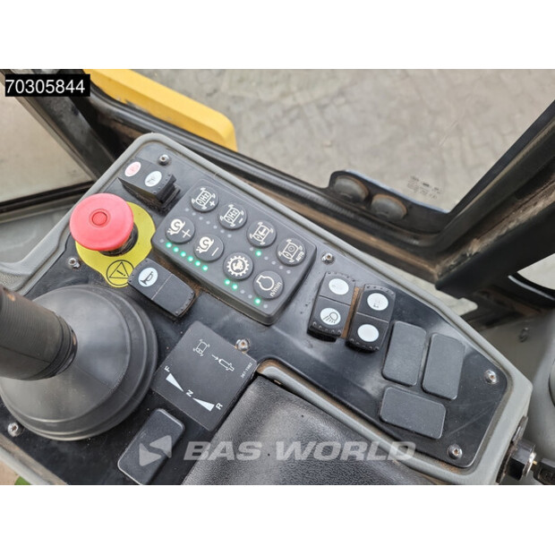 2018 Caterpillar CS66B-44331299