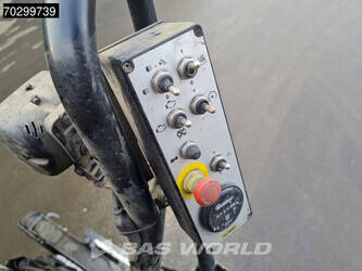 2021-mercedes-benz-actros-3353-44331400