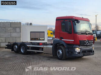 2017-mercedes-benz-antos-2533-1395256-44331427