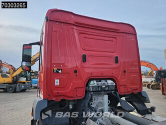 2017-mercedes-benz-antos-2533-1395256-44331434