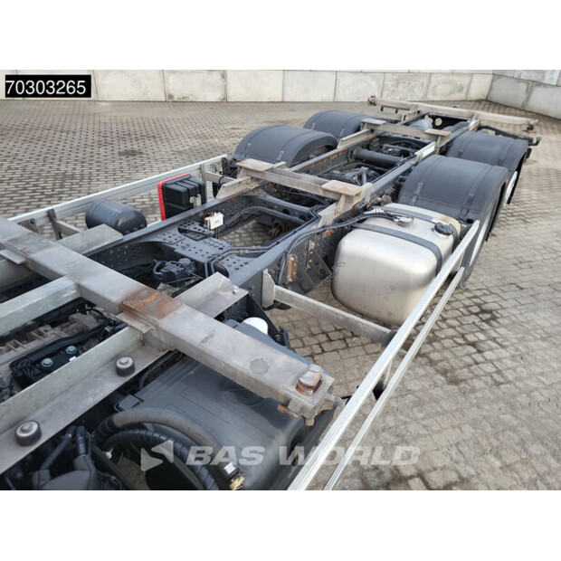 2017 مرسيدس بنز Antos 2533-44331436