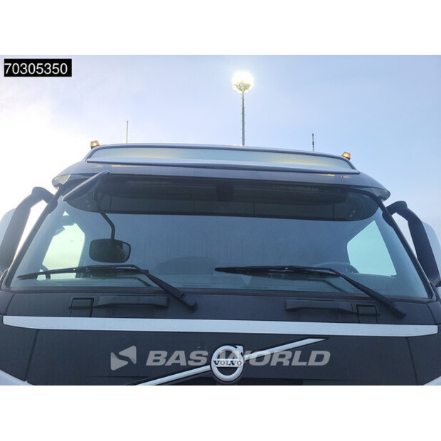 2018 فولفو FM 370-44331538