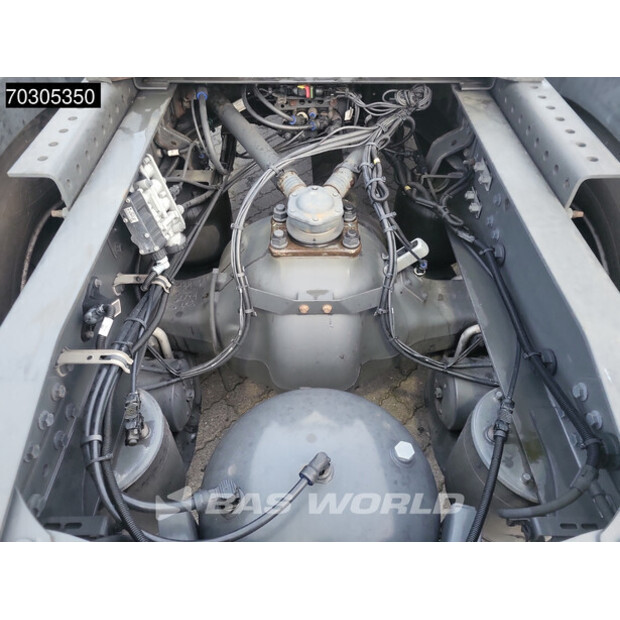 2018 فولفو FM 370-44331547