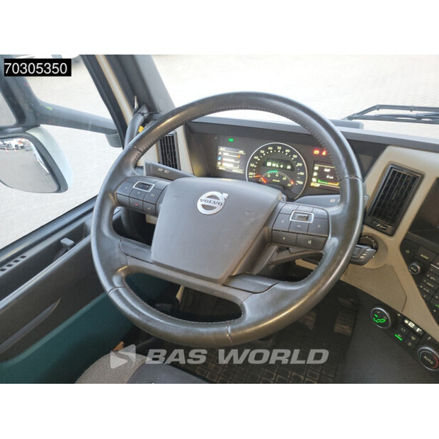 2018 فولفو FM 370-44331550