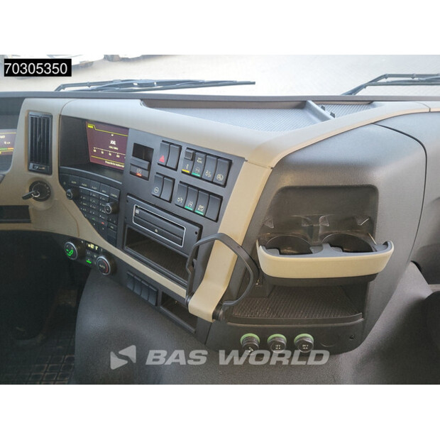 2018 فولفو FM 370-44331554