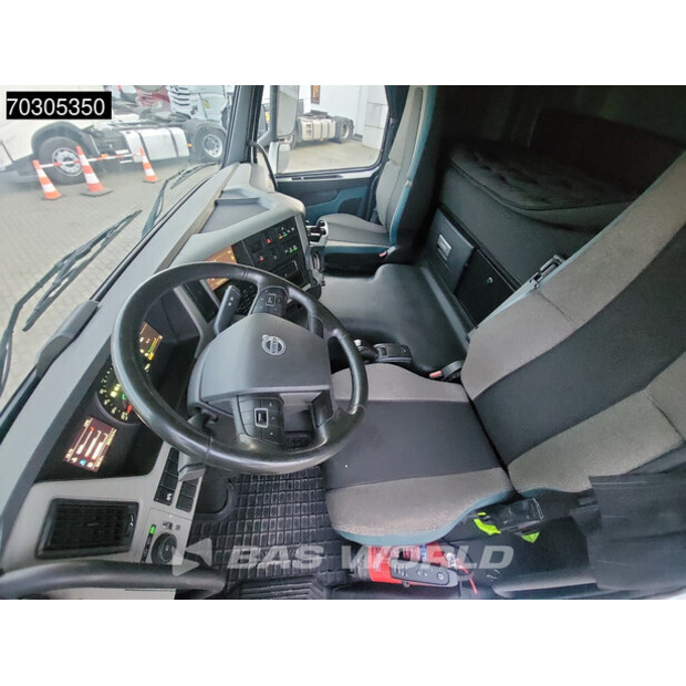 2018 فولفو FM 370-44331558