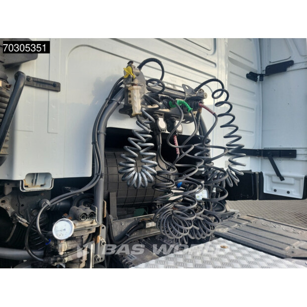 2018 فولفو FM 370-44331572