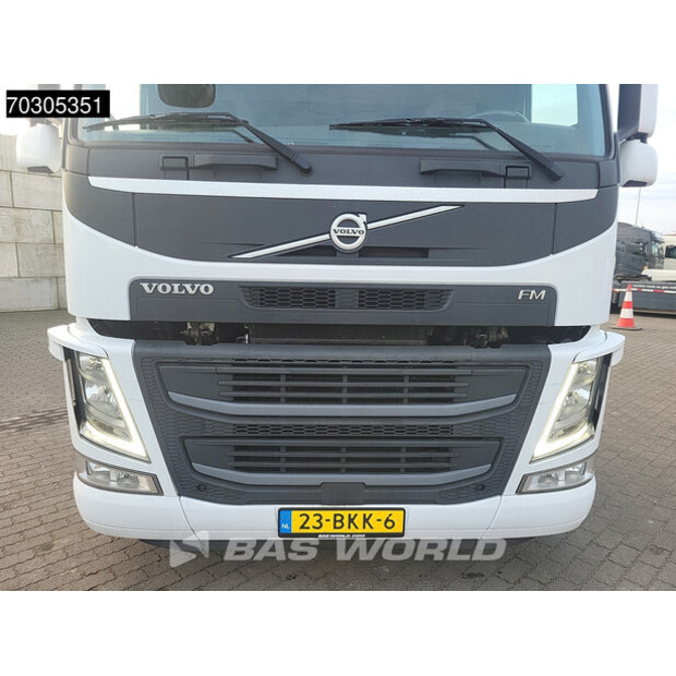 2018 فولفو FM 370-44331576