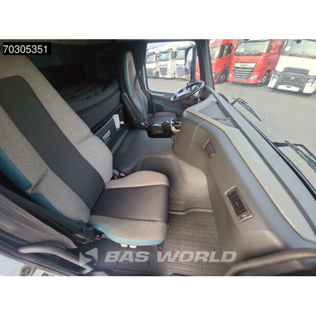 2018 فولفو FM 370-44331592