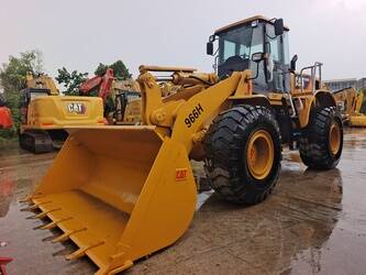 صورة ل شيولات 2022 كاتربيلر 966H