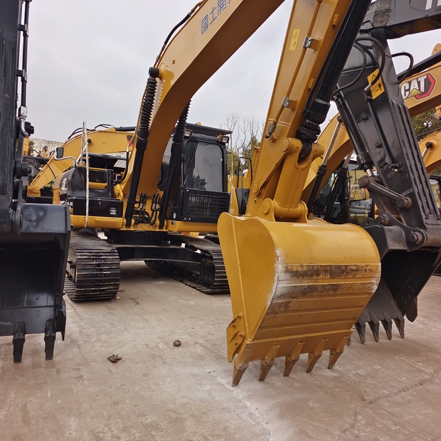 2023 كاتربيلر 320D-44332141