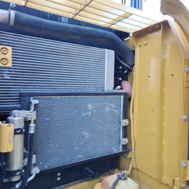 2022 Caterpillar 320D-44332148