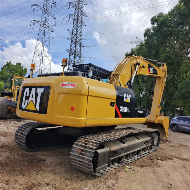 2022 Caterpillar 320D2L-44332152