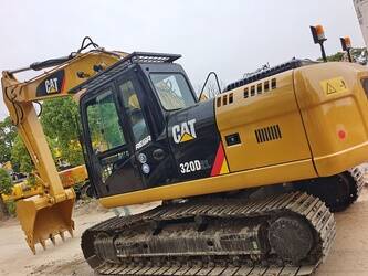 صورة ل 2023 كاتربيلر 320D2L