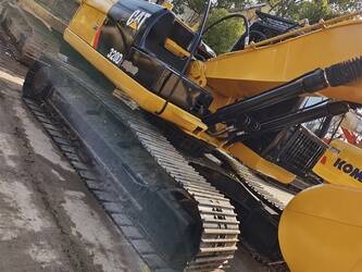 صورة ل 2023 كاتربيلر 320D2