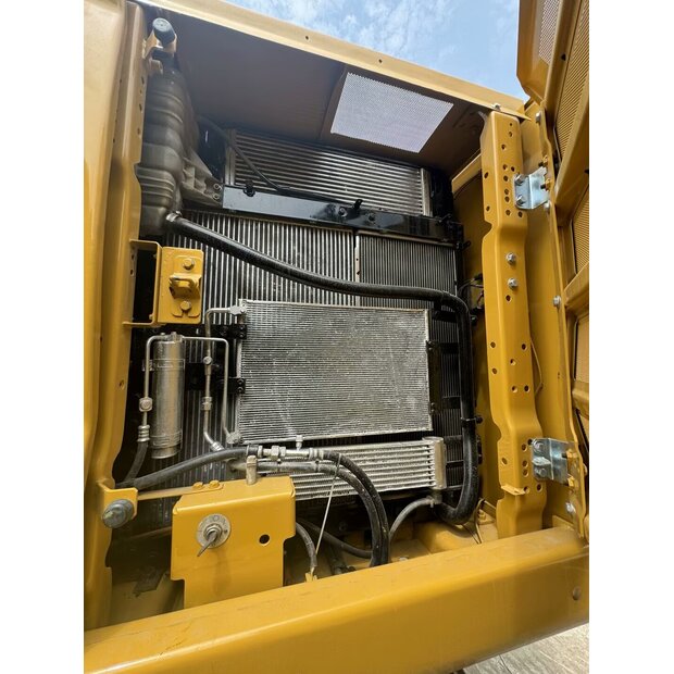 2023 Caterpillar 323GC-44332288