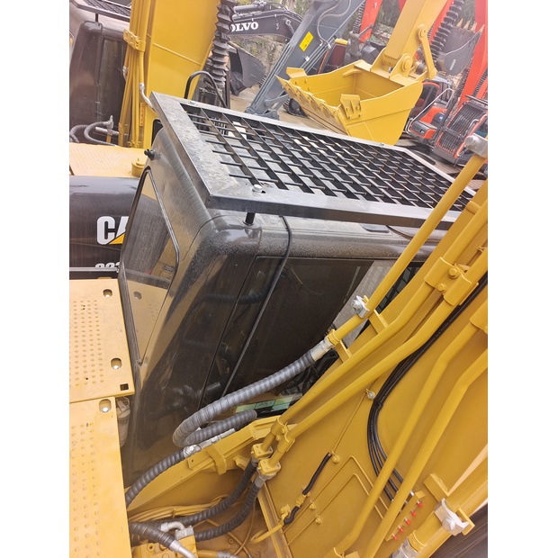 2023 Caterpillar 324D-44332318