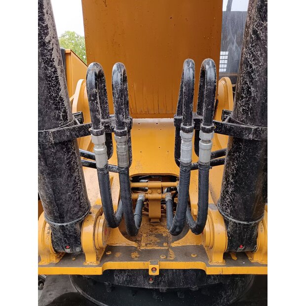 2023 Caterpillar 324DL-44332332