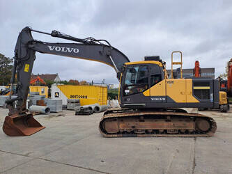 Image for TRACKED EXCAVATORS 2015 Volvo EC220EL