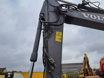 2015-volvo-ec220el-1395300-44332583