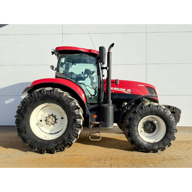 2014 New Holland T7.270-44332679