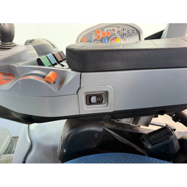 2014 New Holland T7.270-44332697