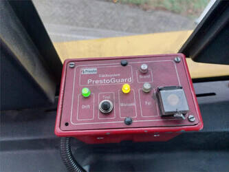 2011-terberg-rt323-4x4-44332799