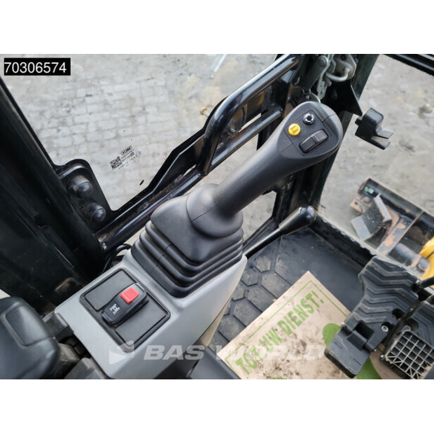 2021 Caterpillar 301.8-44332861