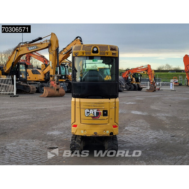 2021 كاتربيلر 301.8-44332875