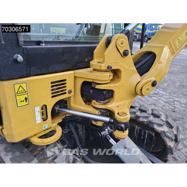 2021 كاتربيلر 301.8-44332891