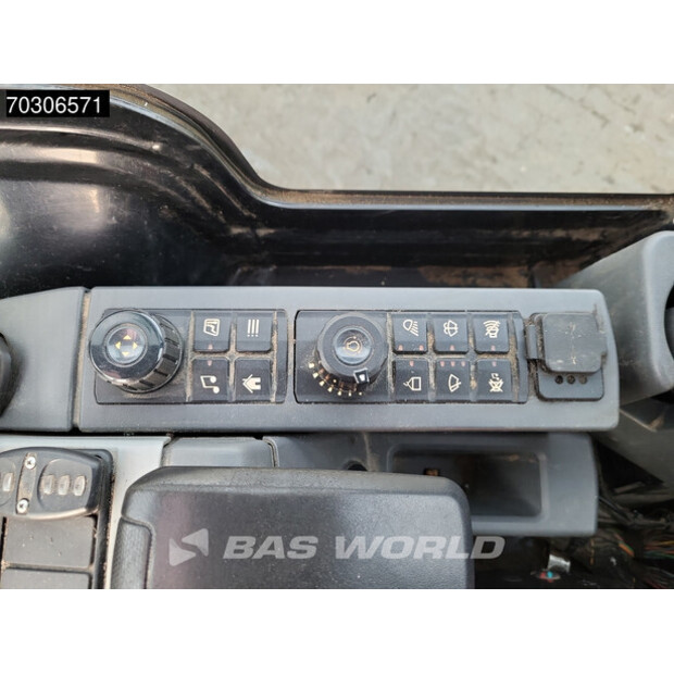 2021 كاتربيلر 301.8-44332895